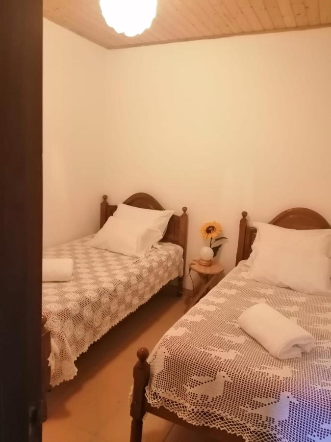 As Tres Irmas Pension Bragança Buitenkant foto